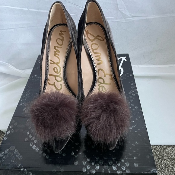 EUC Sam Edelman Haroldson velvet heels - Picture 4 of 7